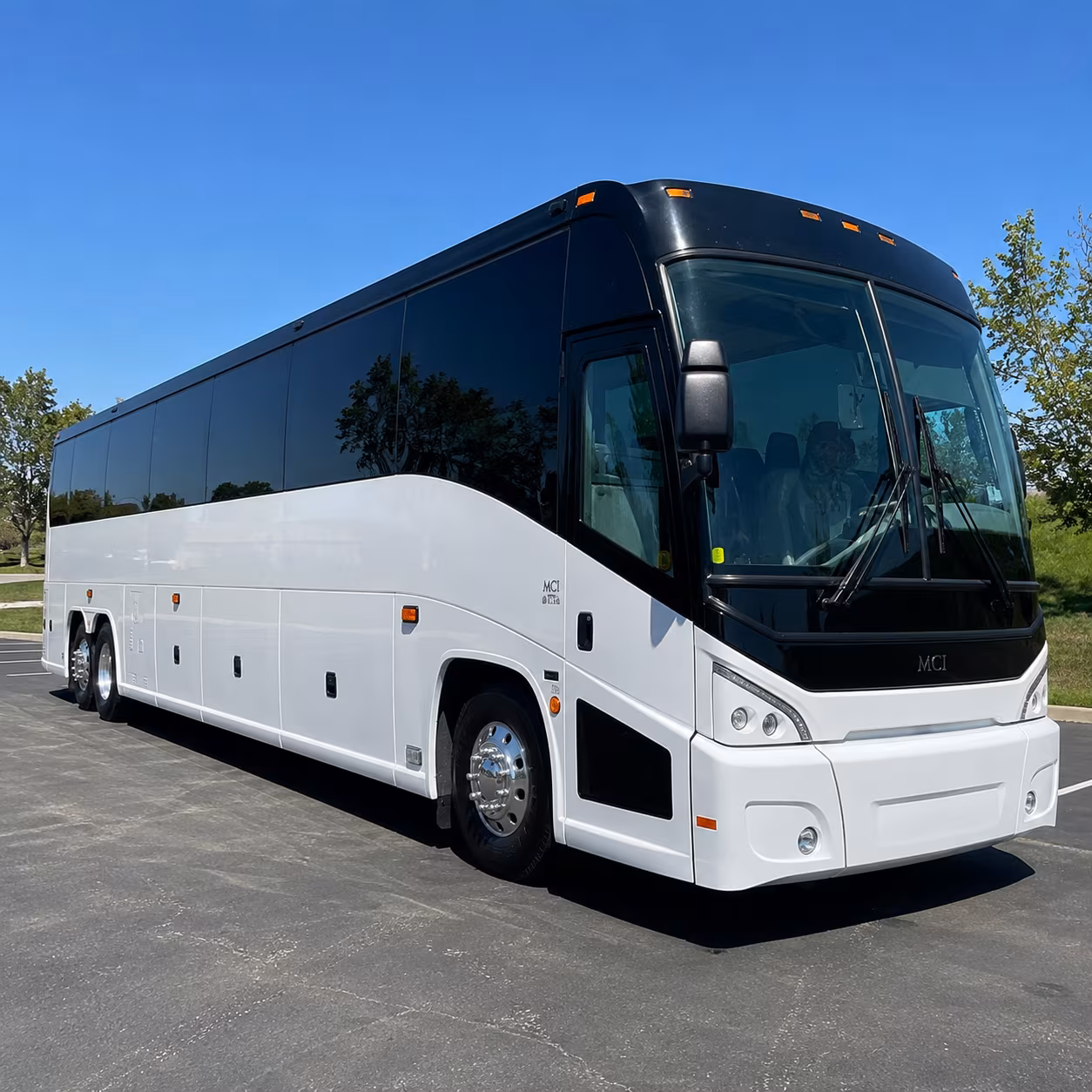 airport shuttle buses from fresno to visalia hanford and the southern valley