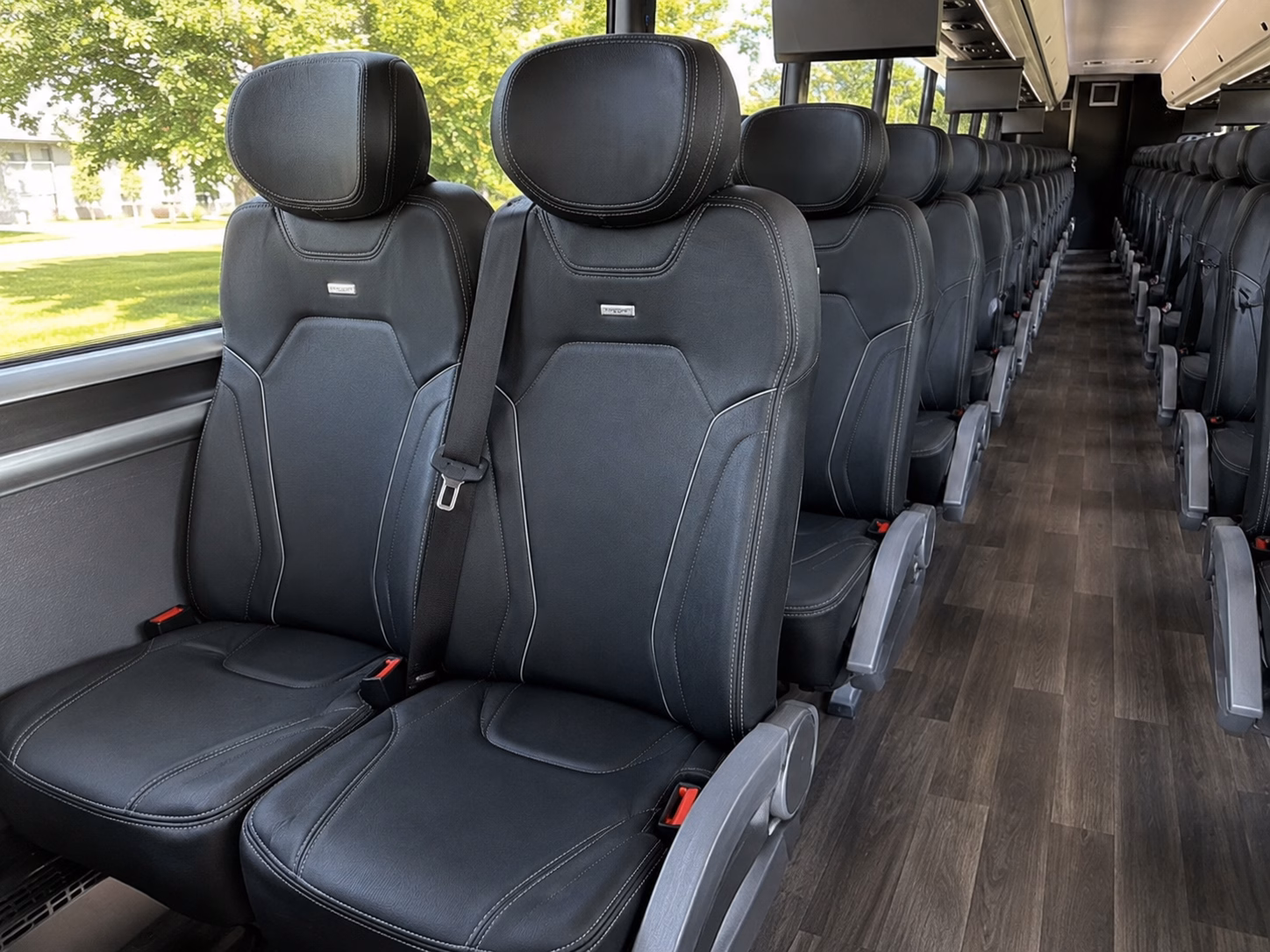 wine tour bus rentals to visalia hanford and merced from fresno